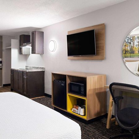 Days Inn By Wyndham Salisbury, Nc ภายนอก รูปภาพ