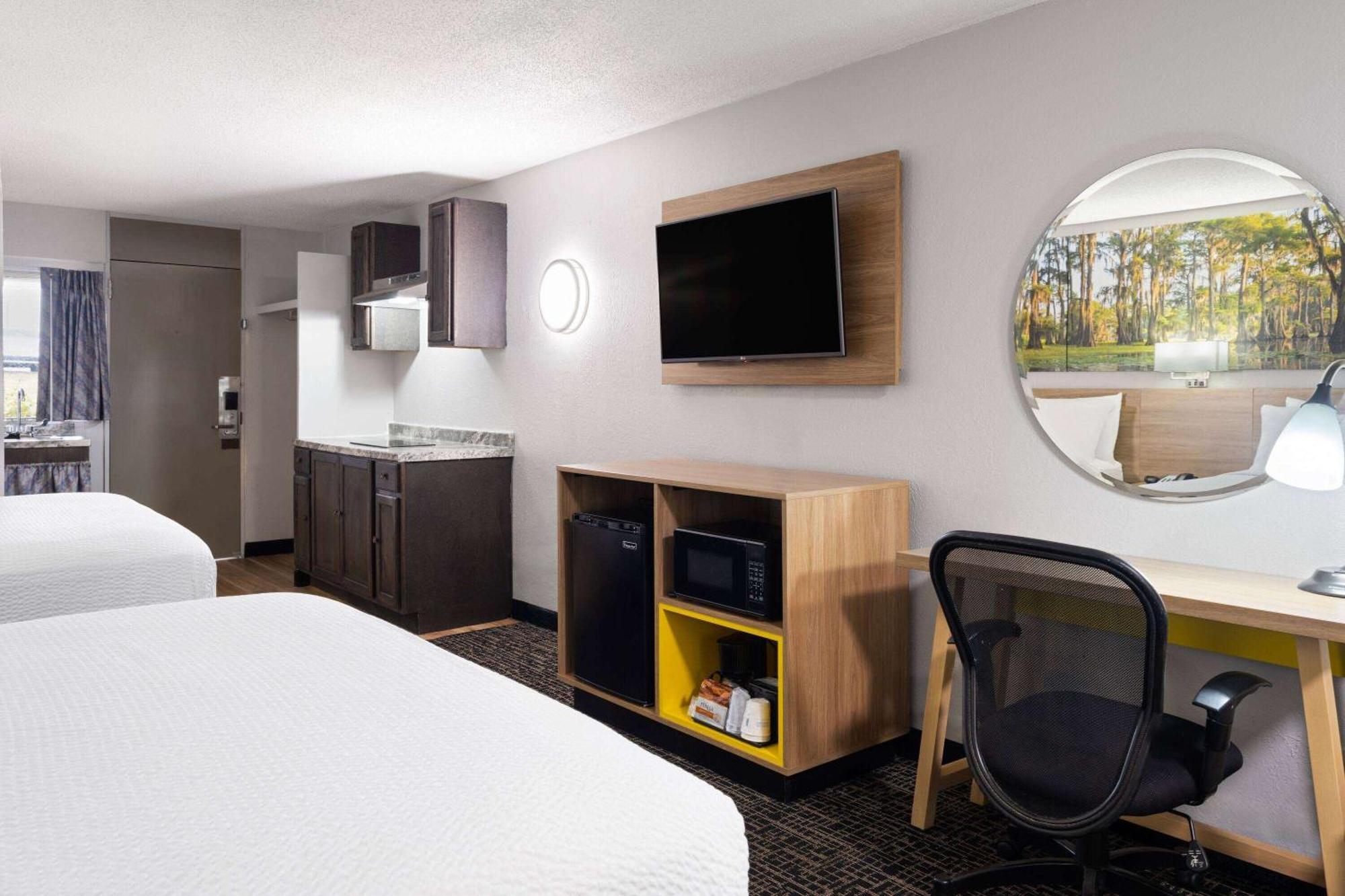 Days Inn By Wyndham Salisbury, Nc ภายนอก รูปภาพ