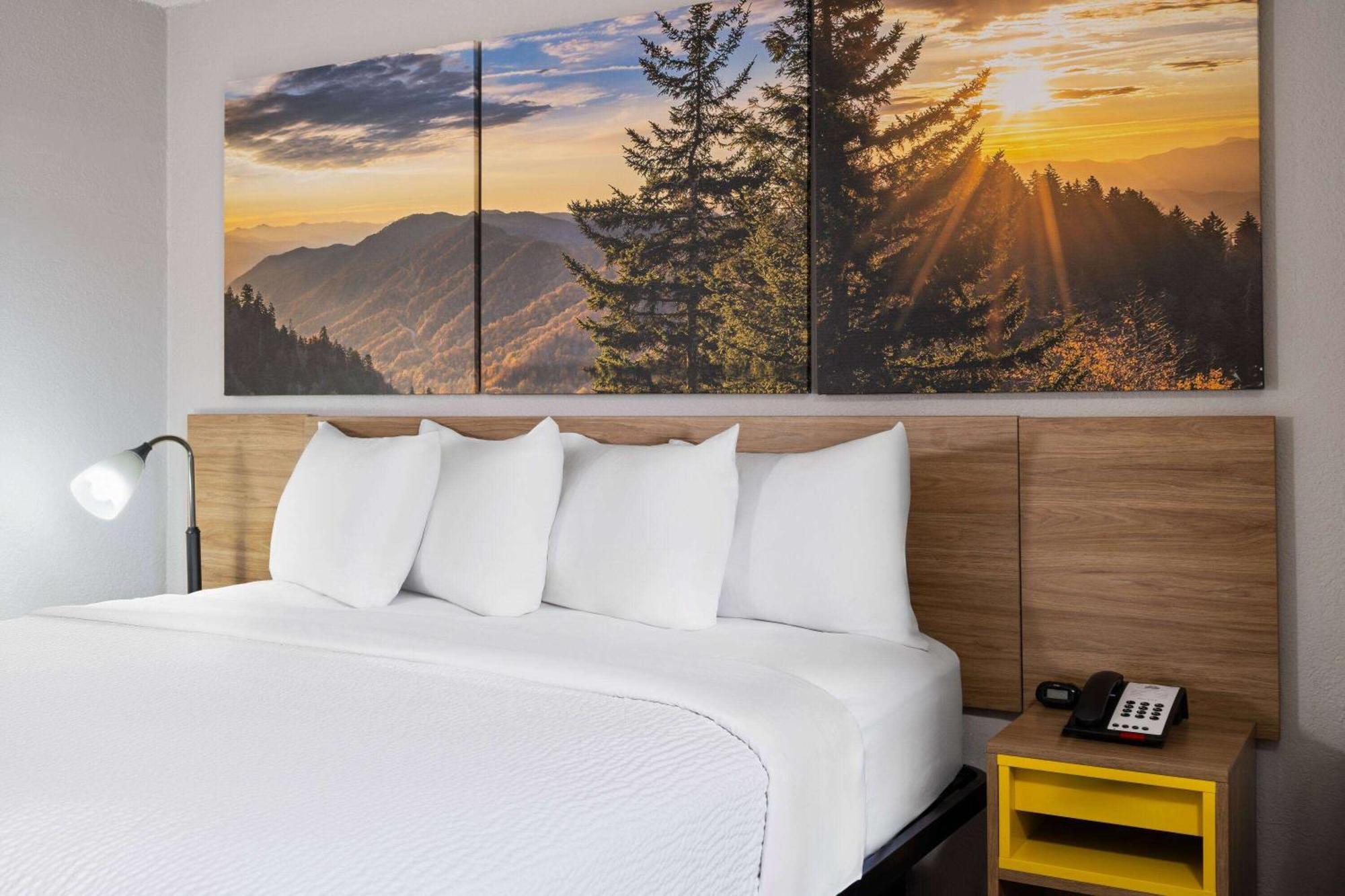 Days Inn By Wyndham Salisbury, Nc ภายนอก รูปภาพ