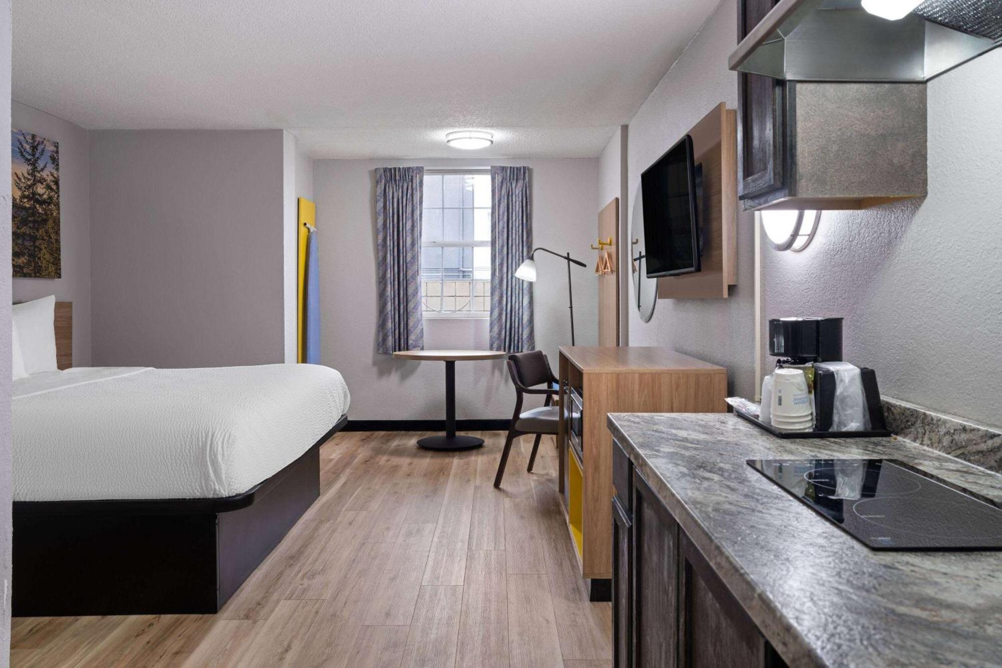 Days Inn By Wyndham Salisbury, Nc ภายนอก รูปภาพ